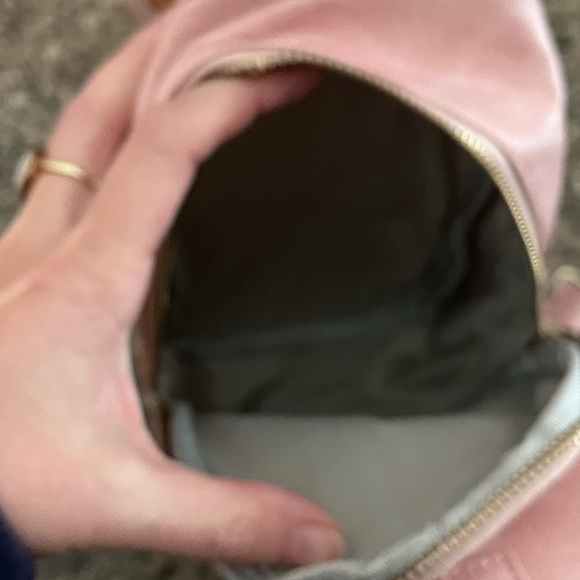 HAND PAINTED Cartoon Mouse Sling bag!!!  BNWT!! - Picture 4 of 9